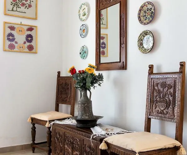 Holiday home Tripiti Drios