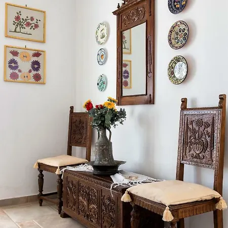 Holiday home Tripiti Drios