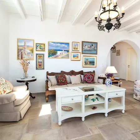 Holiday home Tripiti *