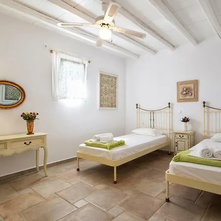 Tripiti Holiday home Drios