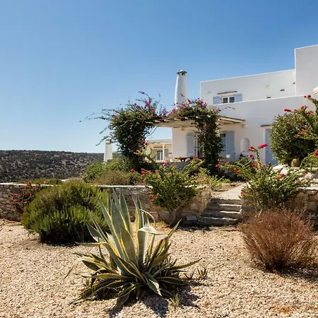 Holiday home Tripiti Drios