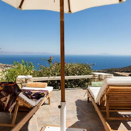 Holiday home Tripiti Drios